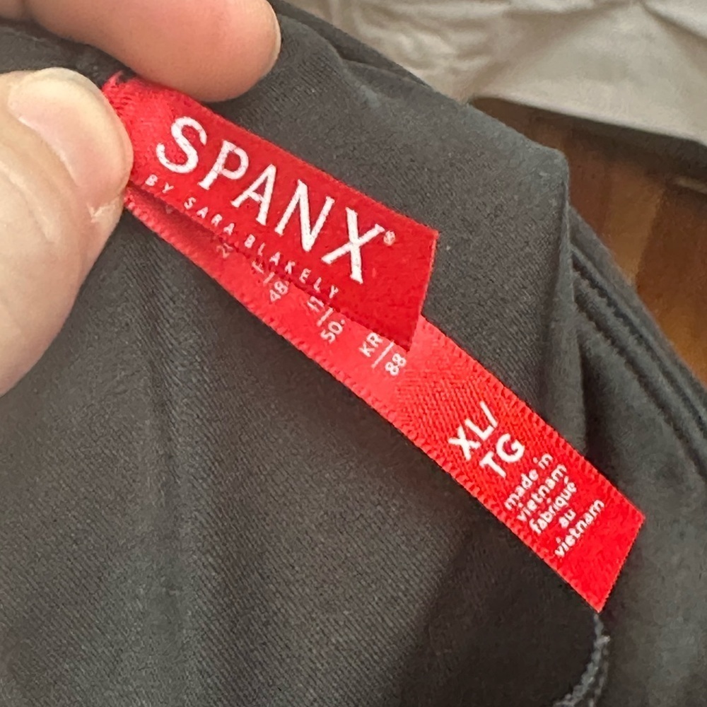Spanx Black faux leather look Leggings with White Stripe size XL extra large - Picture 2 of 6